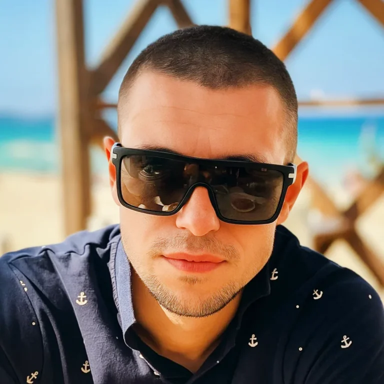 Виктор Атанасов, Съосновател на Виктор КММ ООД